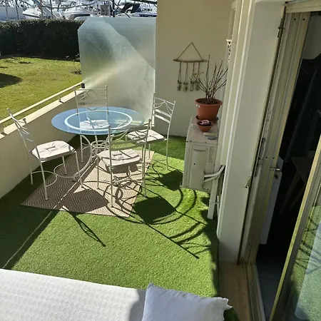 Apartment Studio Front De Mer A 10Metres De La Plage